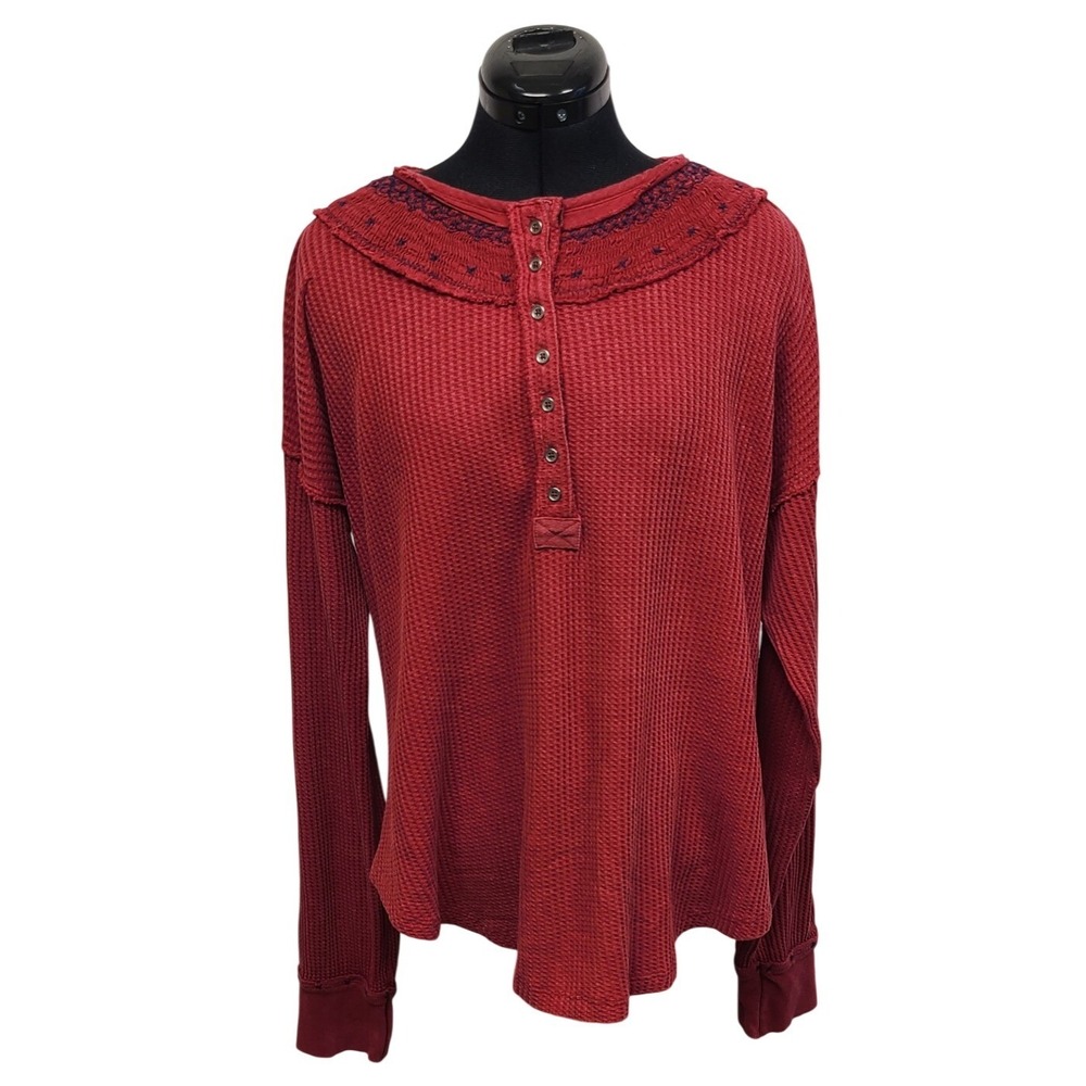 We The Free Red Waffle Knit Embroidered‎ Henley Top  XL NEW WITH FLAW